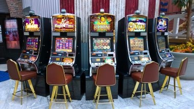 Kembang Kempis betting interface showing player and banker options